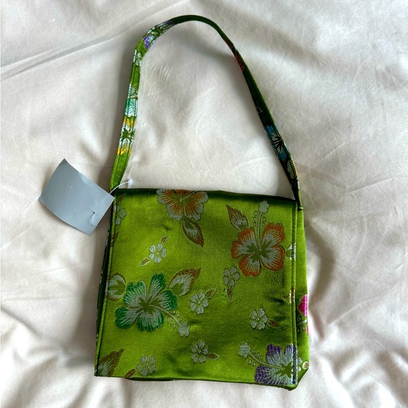 Hawaiian-inspired Mini Hobo - Picture 1 of 3